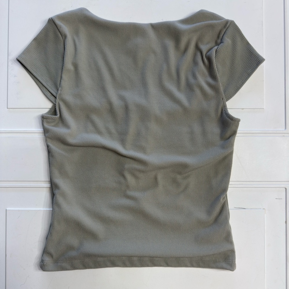 Live in the Moment Women’s Sz S Olive Green Square Neck Henley Ribbed Shirt Top - Picture 5 of 6